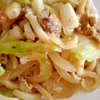 塩味を効かす☆海鮮焼きうどん